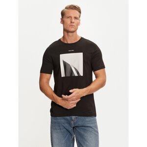 Calvin Klein T-shirt City Photo K10K113597 Crna Regular Fit